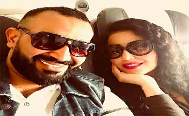 بعد أقل من عامين ..أحمد سعد وسمية الخشاب ينهيان زواجهما