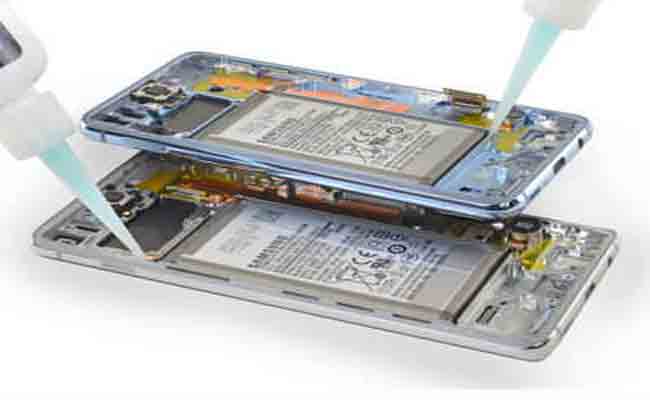 جلاكسي S10 على نقطة متدنية من iFixit