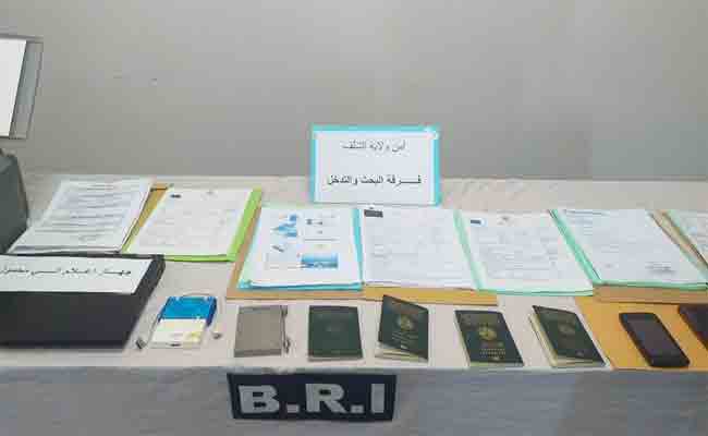 أمن الشلف يطيح بعصابة جهوية تزور تأشيرات
