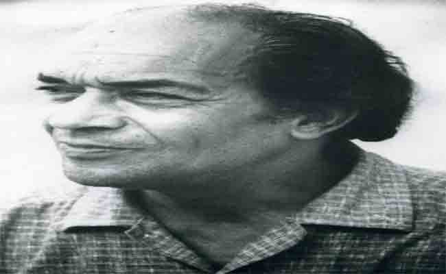 الفنان الفلسطيني زكي سلام يفتك الجائزة الأولى