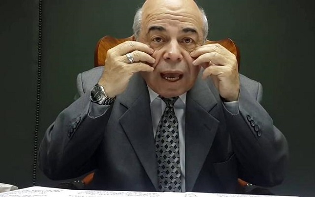 بسبب الإستهزاء بالبخاري فيسبوك يحظر الباحث الإسلامي المصري أحمد عبده