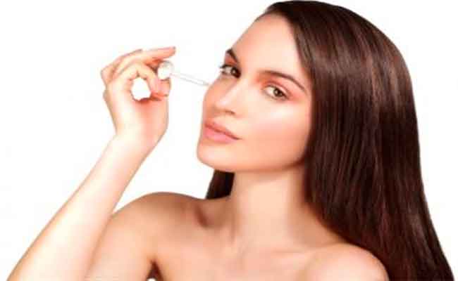 للحصول على بشرة صافية... 6 خطوات يومية لا تفوتيها!