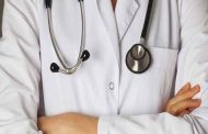احتجاج موظفي مديرية الصحة بالبويرة
