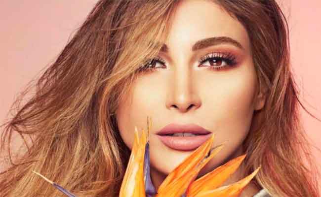 يارا تخلد اسمها في عالم الموضة بعطر خاص بها
