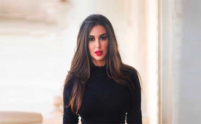 ياسمين صبري أول نجمة عربية تروج لمجوهرات
