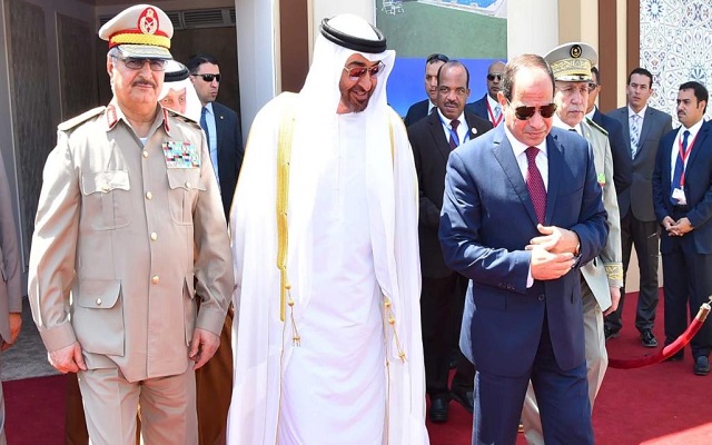 العميل حفتر يقصف مطار معيتيقة بالعاصمة طرابلس