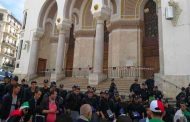 ولاية الجزائر تمنع استعمال سلالم البريد المركزي