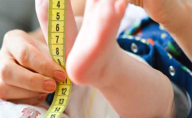 القيام باختبارٍ دوريّ للأحذية