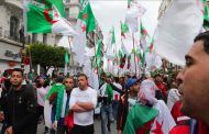 الطلبة في احتفالهم باليوم الوطني للطالب يطالبون بـ