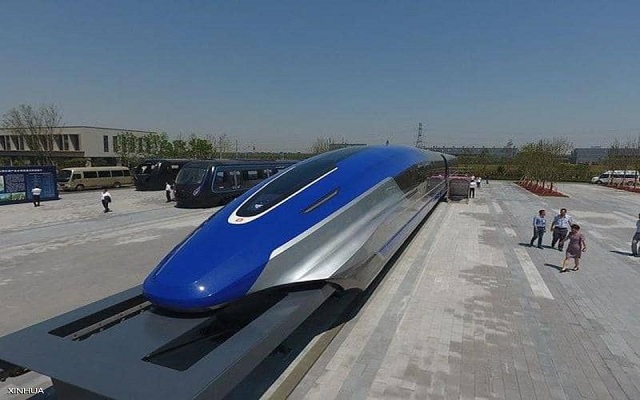 الصين تنافس نفسها والعالم يتفرج بقطار سرعته خيالية