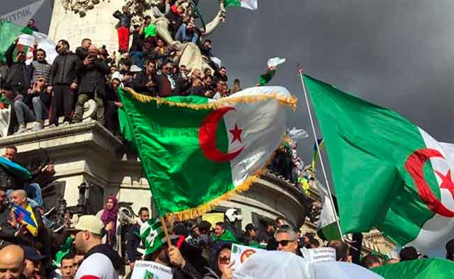 الحراك الشعبي : الجالية الجزائرية بفرنسا تعرب عن رفضها
