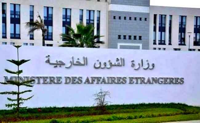 إدانة جزائرية للاعتداء الإرهابي الذي استهدف عناصر للشرطة بمصر