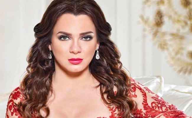 سلاف فواخرجي تعود الى الدراما المصرية ب