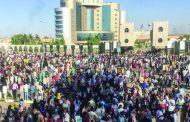 النضال مستمر صلاة العيد ستقام في ساحات الإعتصام