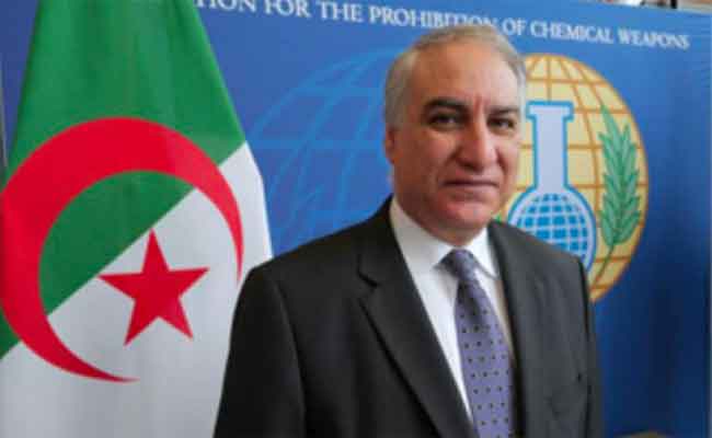 عيادي :
