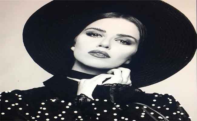لارا اسكندر تعود الى موضة الستينات في