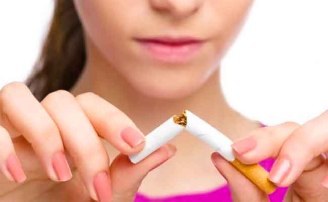 كيف يؤثّر تدخين الرجل على فرص الحمل...؟