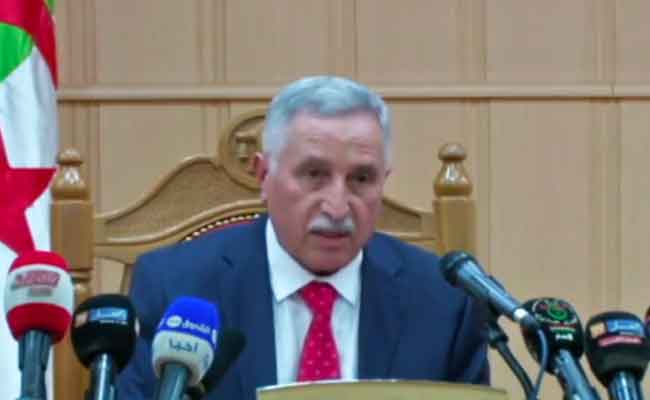 وزير العدل :