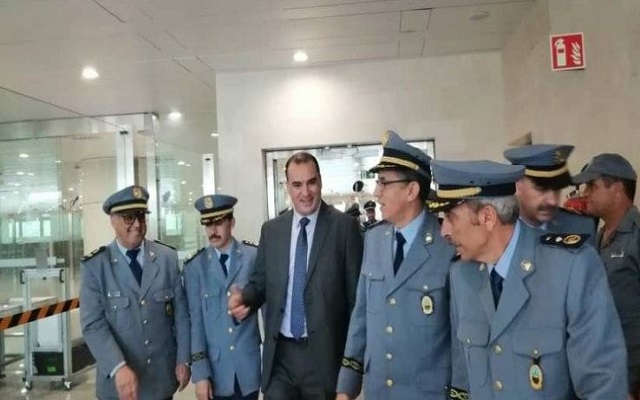 حاميها حراميها عصابة ضباط جمارك بميناء العاصمة