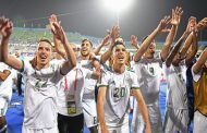 على الورق الكاس تبدوا في جيوب أبناء الجزائر ولكن...