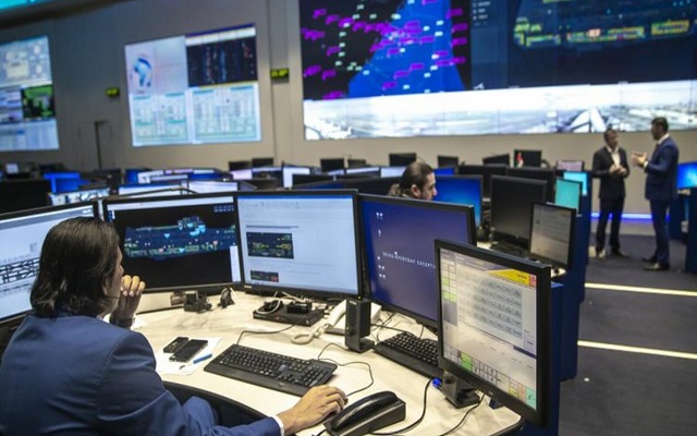 تقنية المراقبة الجديدة realtimeDXB في مطارات...
