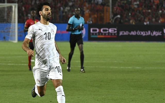 خطوة واحدة تفصل صلاح عن التتويج بجائزة أفضل لاعب في العالم...