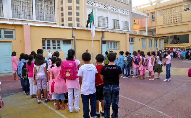 تقديم أدوية القمل والجرب و قطرات مكافحة الرمد مجانا بكل المؤسسات التربوية
