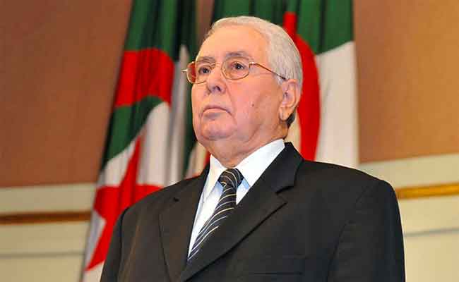 رئيس الدولة ينهي مهام مسؤولين عسكريين و يعين آخرين