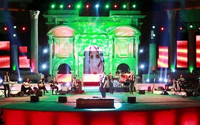 مهرجان  تيمقاد الدولي والرقص على معاناة الزواولة  وتبذير المال العام