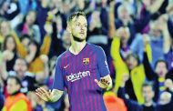 برشلونة يعطي الضوء الأخضر لراكيتيتش لرحيل...