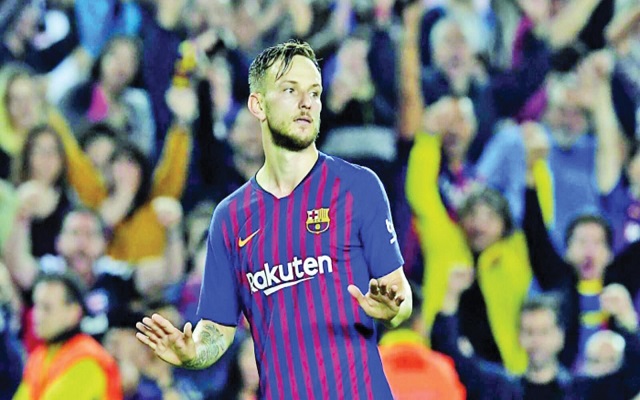 برشلونة يعطي الضوء الأخضر لراكيتيتش لرحيل...