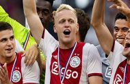 أياكس يوافق على انتقال فان دي بيك لريال مدريد...