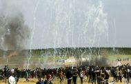 خلال قمع القوات الإسرائيلية لمسيرة العودة أصيب 54 فلسطينيا...
