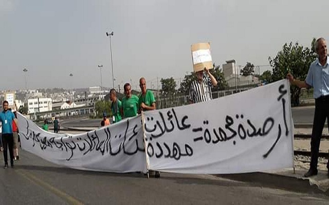 بينما الجميع يحتفلون بعيد الأضحى 120 ألف عامل يواجهون مصيرا مجهولا