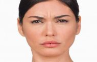 تُعانين من تجاعيد الجبهة؟ إتبعي هذه النصائح...