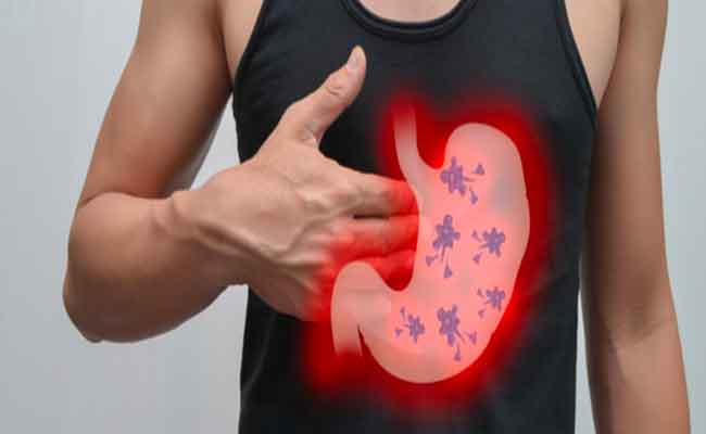 كيف تنتقل البكتيريا إلى المعدة؟ وما أبرز أعراضها...؟