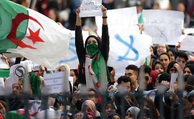 الحراك الشعبي : الطلبة يرفضون إجراء الانتخابات قبل رحيل رموز النظام السابق