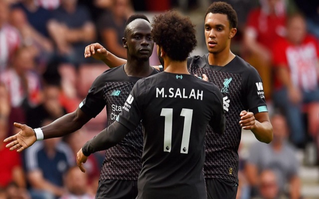 بعد واقعت مع ماني كلوب يدافع عن صلاح...