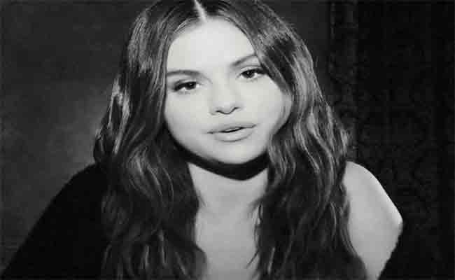 سيلينا غوميز تتصالح مع نفسها وتثور على الحب في