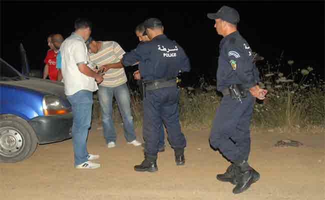 مداهمات أمنية بالبويرة تسفر عن توقيف 66 شخصا بينهم 11 مبحوثا عنه