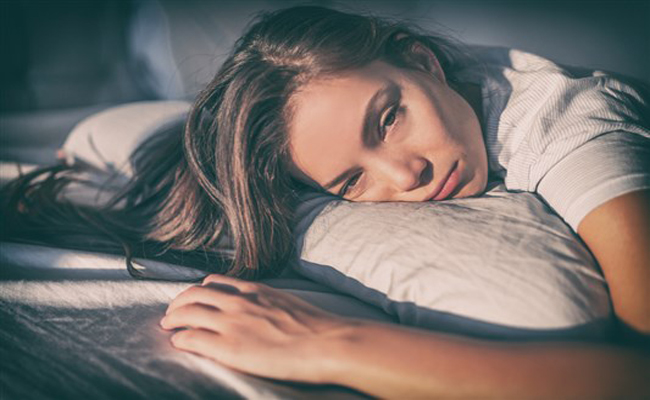 إحذروا قلّة النوم التي تهدّدكم بهذه الإضطرابات النفسيّة...!