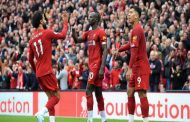 ثلاثي هجوم ليفربول سيطيحون  برقم الأسطورة جيرارد...