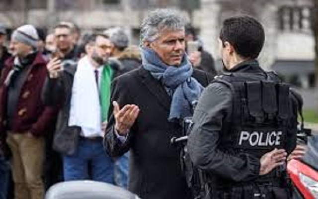 رشيد نكاز يتهم شركة توتال بمحاولة سجنه