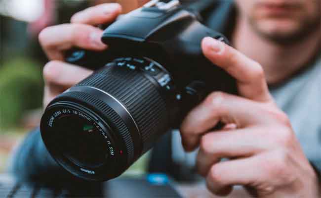 عرض 100 صورة فوتوغرافية في الصالون الوطني الثالث لفن التصوير الفوتوغرافي بولاية البيض...