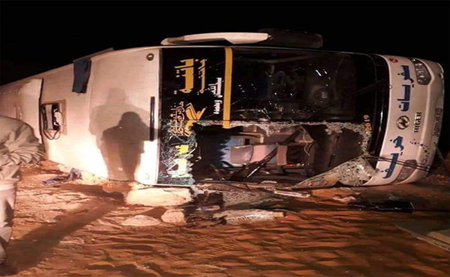 انقلاب حافلة خط عين صالح -باتنة بغرداية يخلف مقتل طفل و إصابة 27 مسافرا...