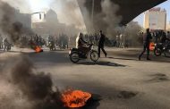 الديمقراطية الإيرانية كل من يحتج ضد السلطة خائن وعميل...