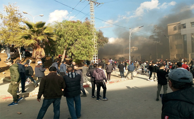 الجزائر على صفيح ساخن يوم الانتخابات وسط تباين المواقف و الأحداث