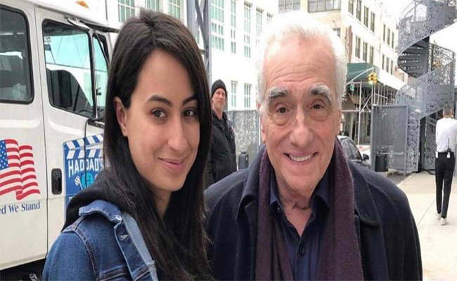 ابنة اعلامية مغربية في فريق تصوير