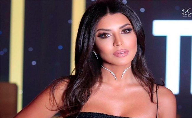 أمل بوشوشة لأول مرة على المسرح في