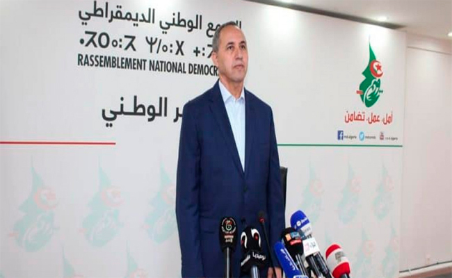 ميهوبي ينصب اللجنة الوطنية لتحضير المؤتمر الاستثنائي لحزب الأرندي